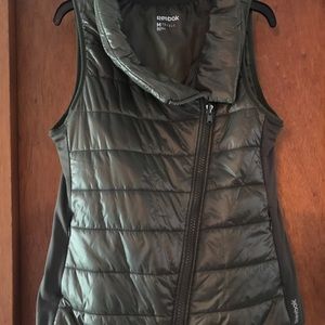 Reebok puffer vest